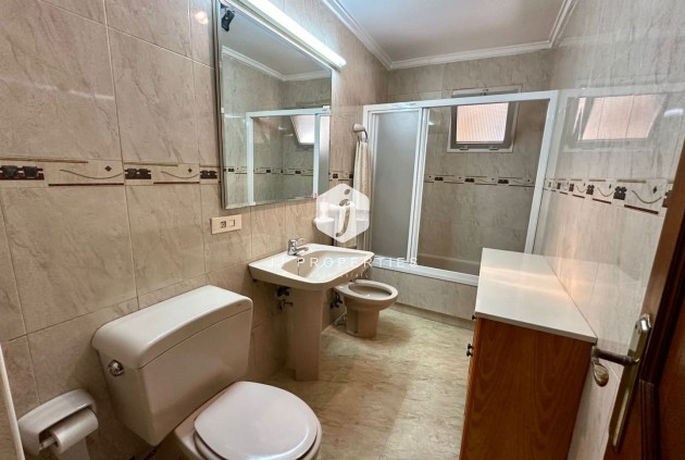 Tweedehands - Appartement / flat -
Torrevieja - Costa Blanca