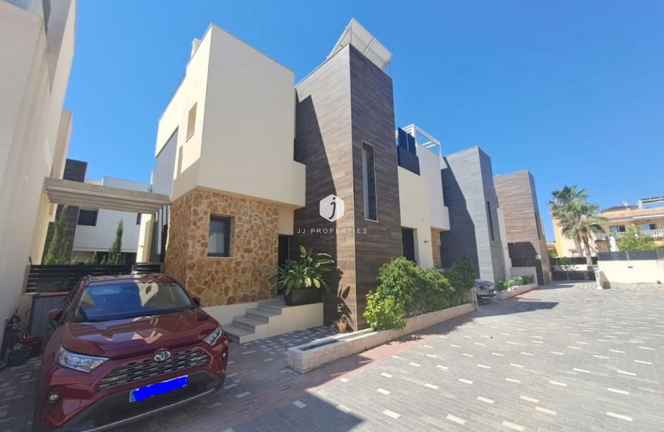 Segunda mano - Chalet -
Orihuela Costa - Costa Blanca