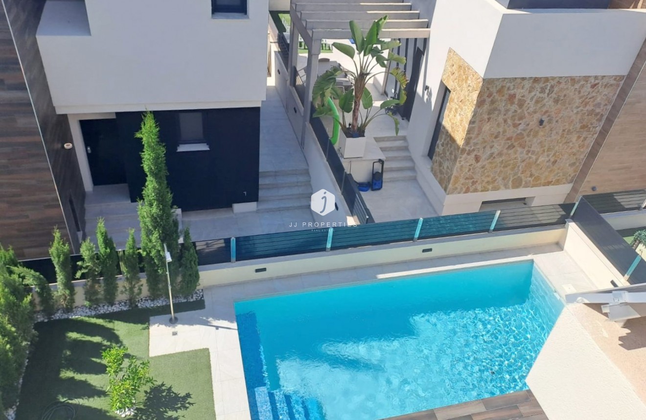 Segunda mano - Chalet -
Orihuela Costa - Costa Blanca