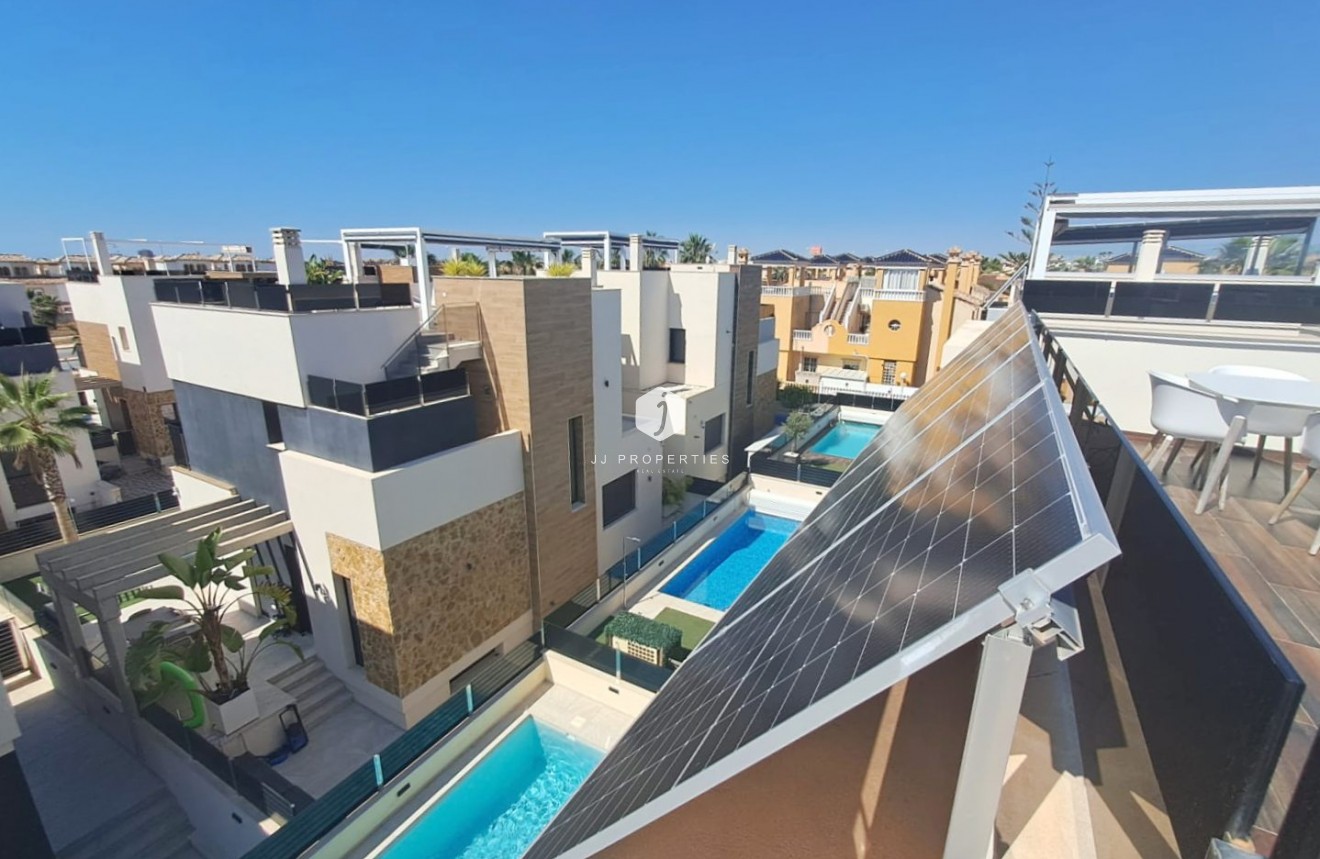 Segunda mano - Chalet -
Orihuela Costa - Costa Blanca