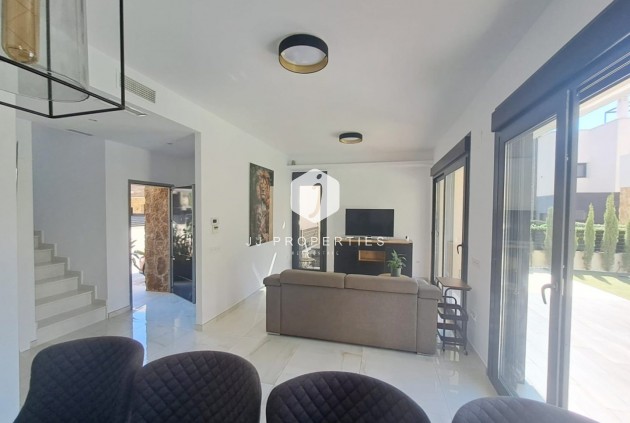 Segunda mano - Chalet -
Orihuela Costa - Costa Blanca