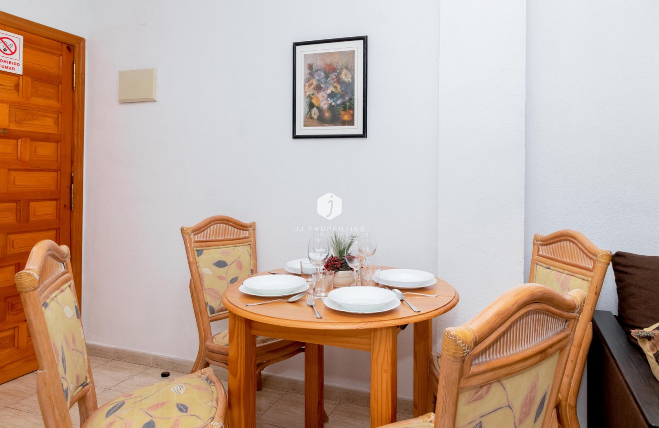 D'occasion - Appartement -
Torrevieja - Costa Blanca