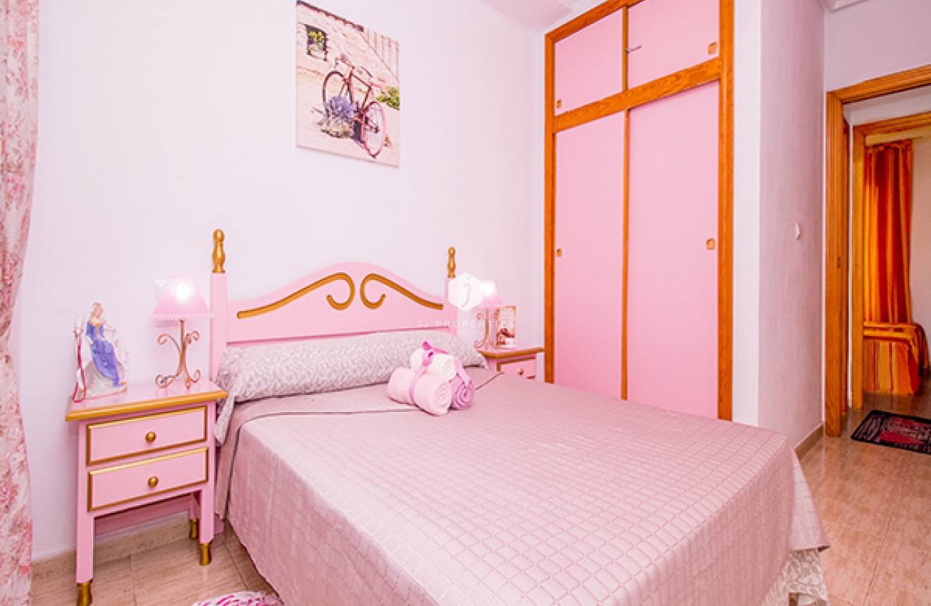 D'occasion - Appartement -
Torrevieja - Costa Blanca