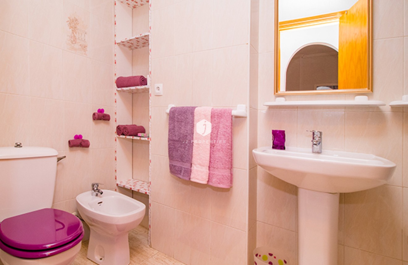 D'occasion - Appartement -
Torrevieja - Costa Blanca