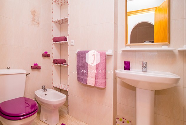 D'occasion - Appartement -
Torrevieja - Costa Blanca