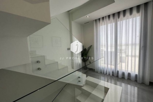 Segunda mano - Chalet -
Torrevieja - Costa Blanca