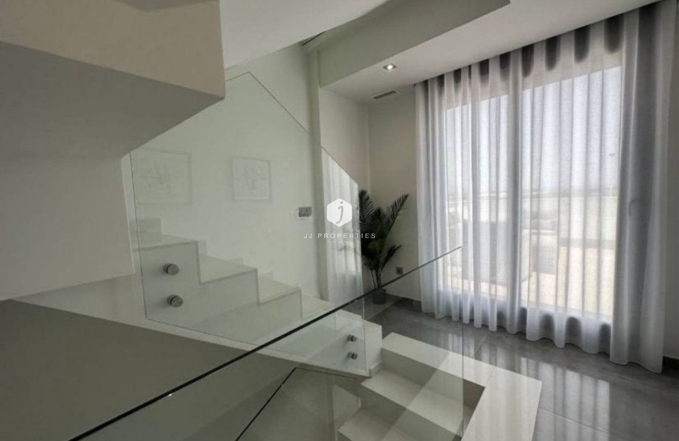 Segunda mano - Chalet -
Torrevieja - Costa Blanca