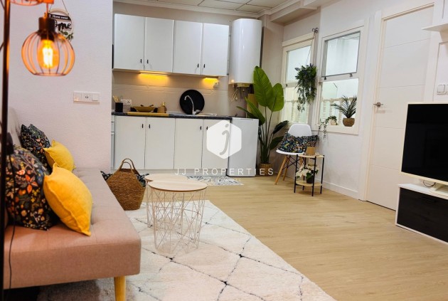 Tweedehands - Appartement / flat -
Torrevieja - Costa Blanca