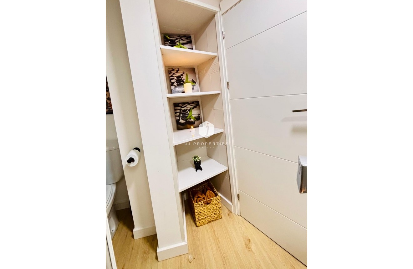 Tweedehands - Appartement / flat -
Torrevieja - Costa Blanca