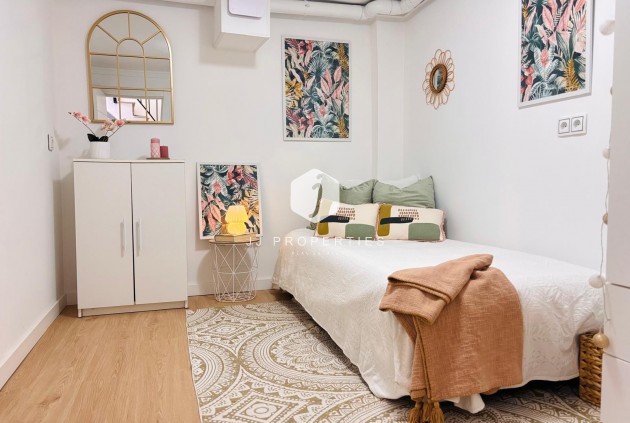 Tweedehands - Appartement / flat -
Torrevieja - Costa Blanca