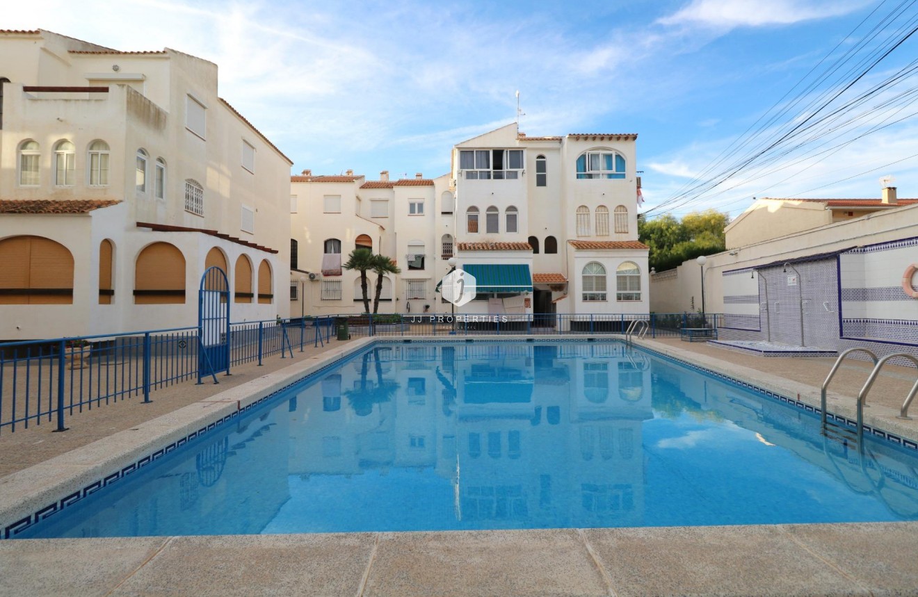 Segunda mano - Apartamento / piso -
Torrevieja - Playa de los Naufragos