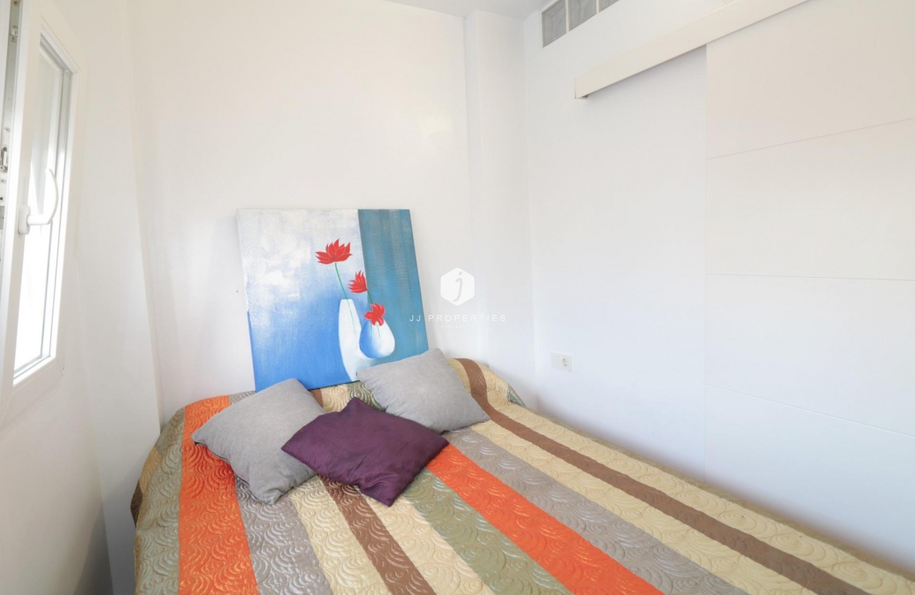 Segunda mano - Apartamento / piso -
Torrevieja - Playa de los Naufragos