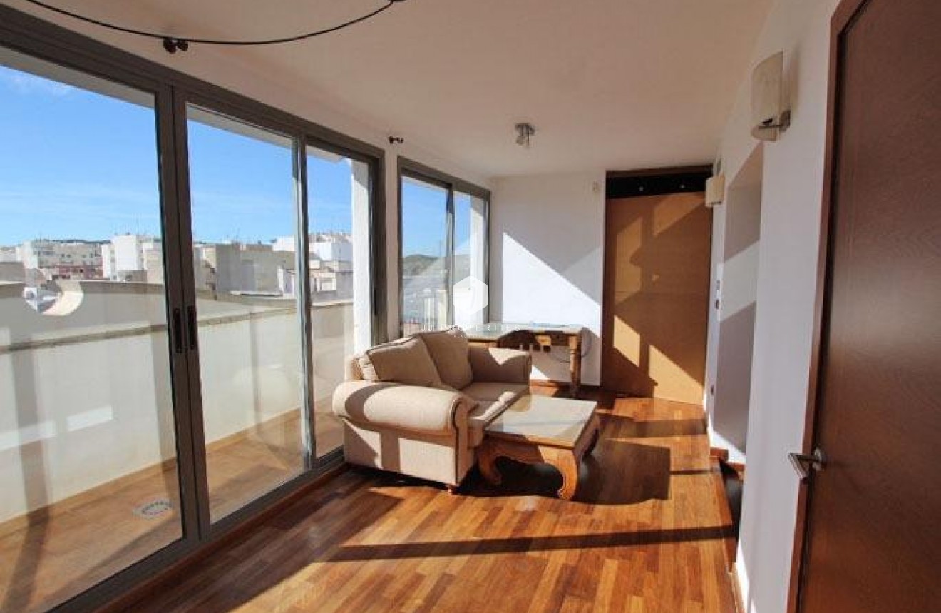 Segunda mano - Ático -
Guardamar del Segura - Pueblo