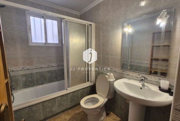 Aus zweiter Hand - Wohnung -
Torrevieja - Costa Blanca