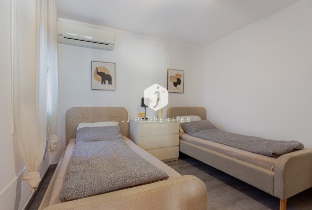 Segunda mano - Villa -
Orihuela Costa - Costa Blanca