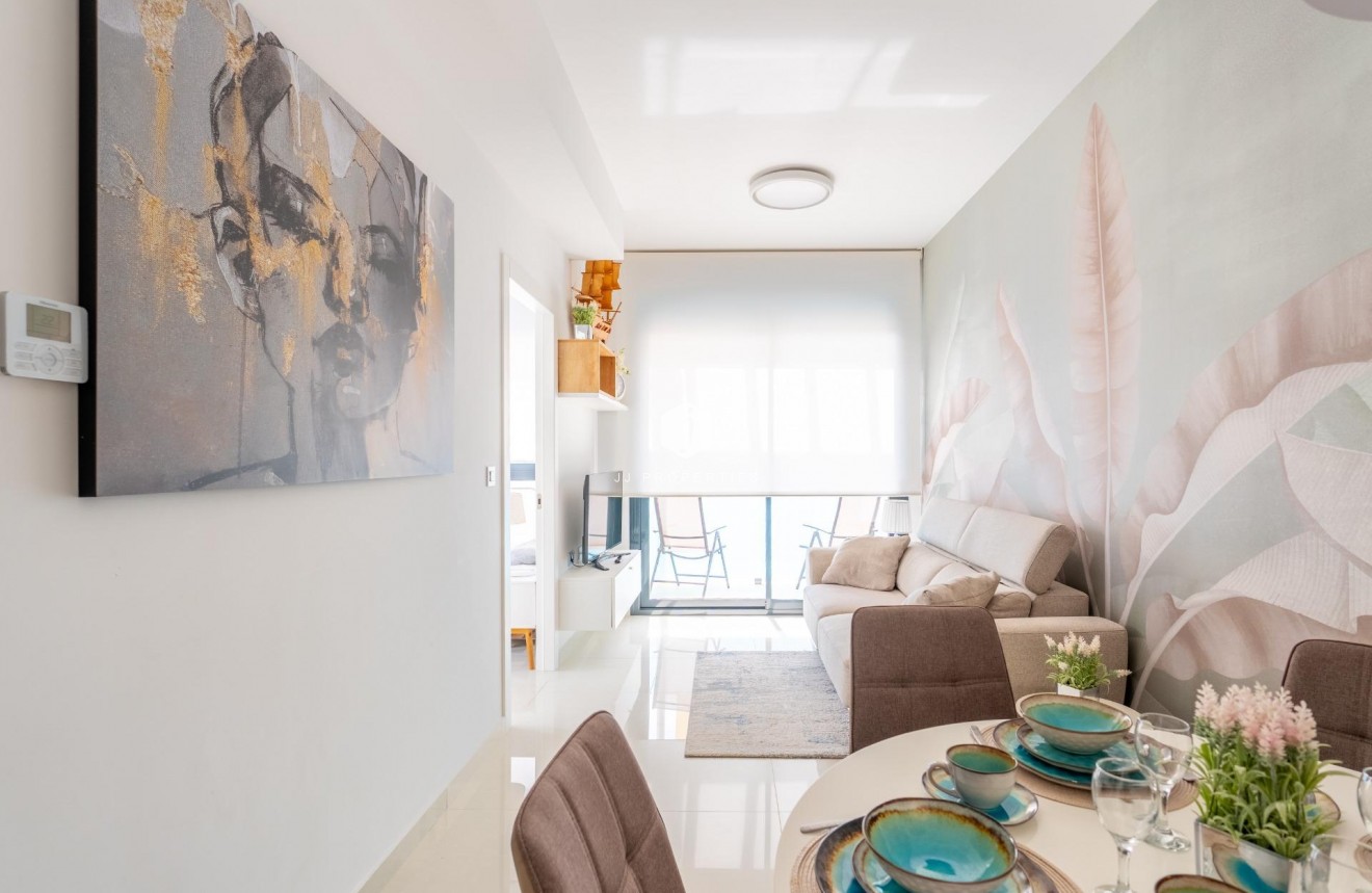 Segunda mano - Apartamento / piso -
Torrevieja - Estacion de autobuses