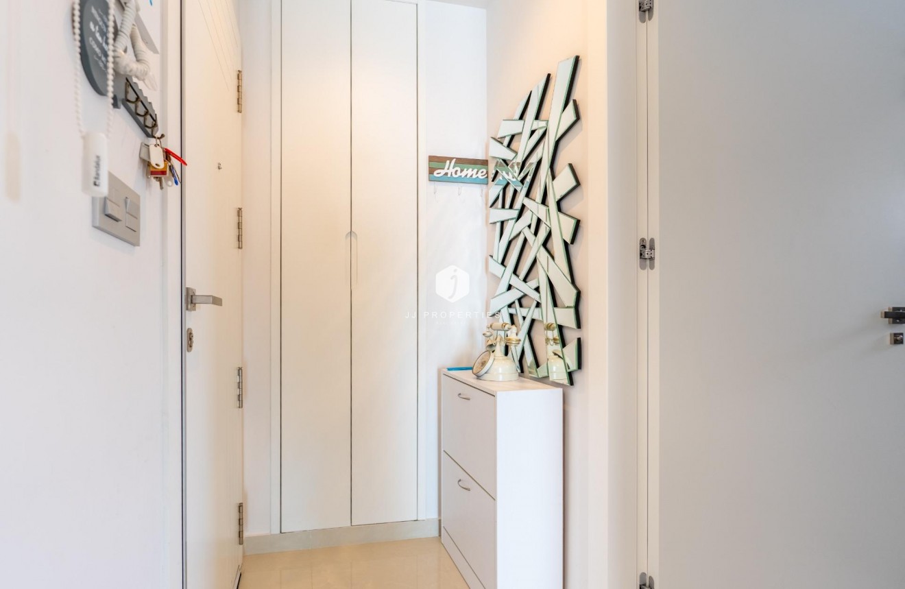 Segunda mano - Apartamento / piso -
Torrevieja - Estacion de autobuses