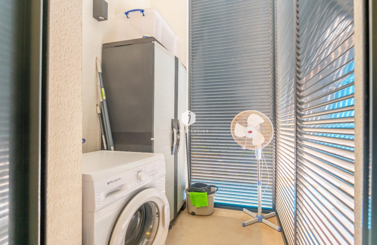 Segunda mano - Apartamento / piso -
Torrevieja - Estacion de autobuses