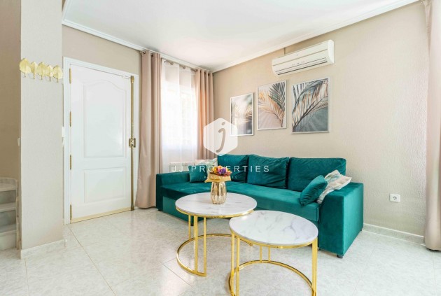 Segunda mano - Villa -
Orihuela Costa - Punta Prima