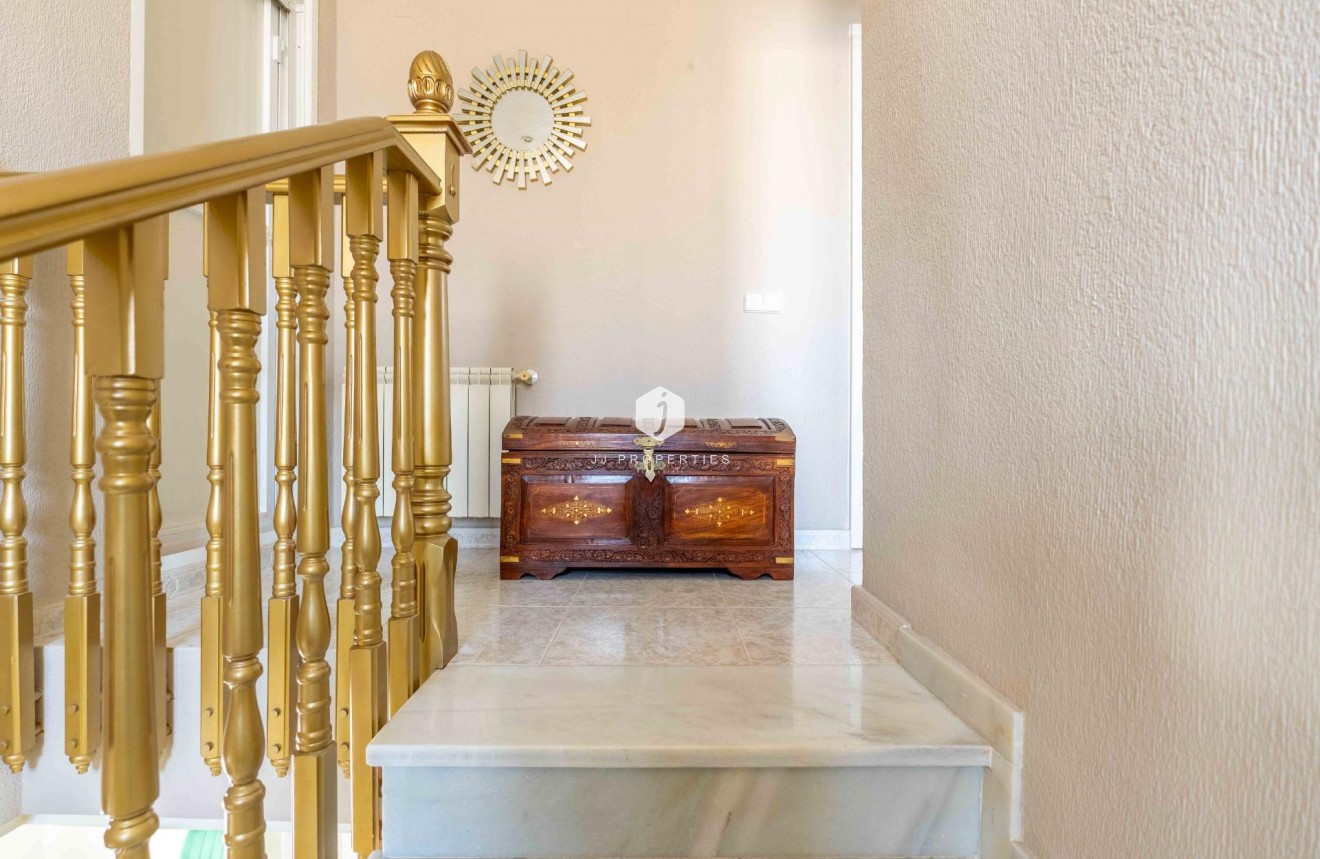 Segunda mano - Villa -
Orihuela Costa - Punta Prima