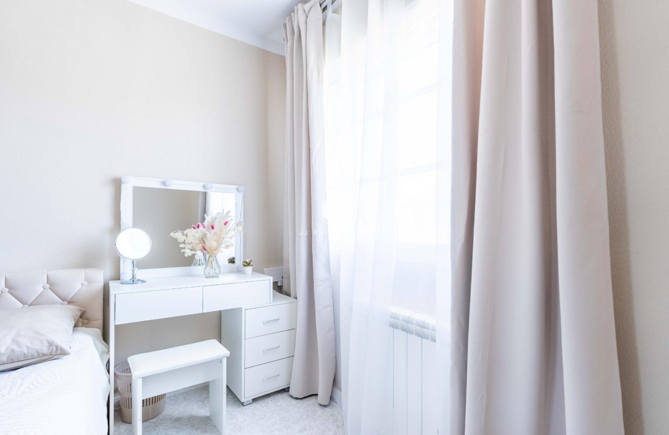 Segunda mano - Villa -
Orihuela Costa - Punta Prima