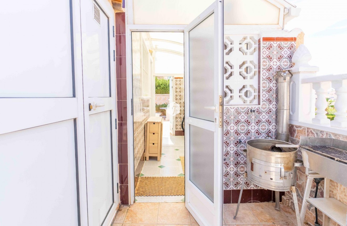 Segunda mano - Villa -
Orihuela Costa - Punta Prima