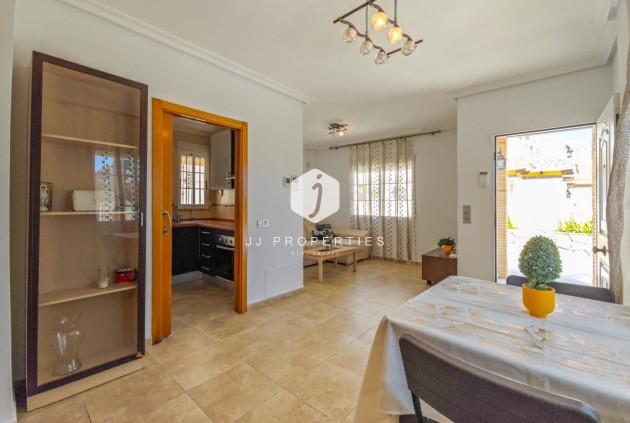 Segunda mano - Villa -
Torrevieja - La Mata