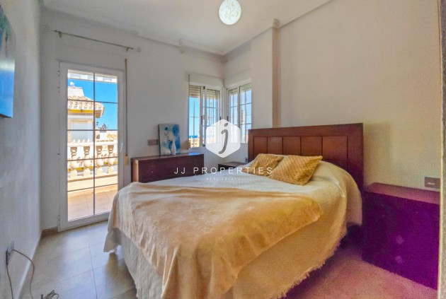 Segunda mano - Villa -
Torrevieja - La Mata