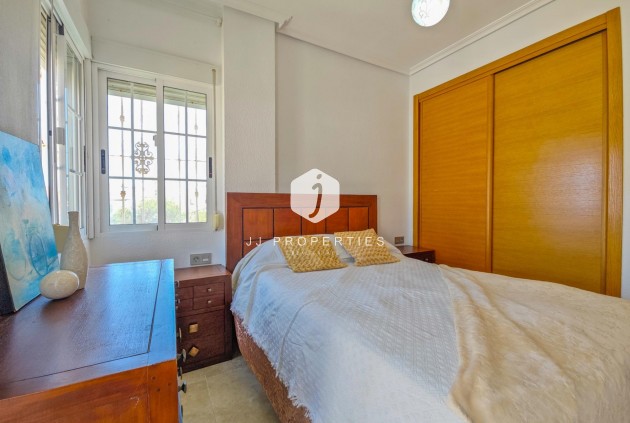 Segunda mano - Villa -
Torrevieja - La Mata