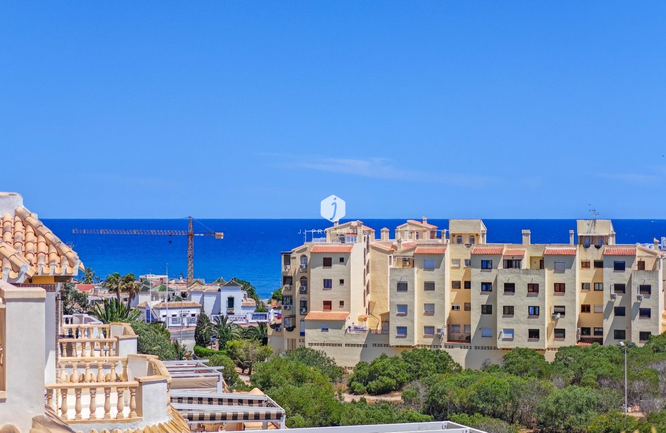 Segunda mano - Villa -
Torrevieja - La Mata