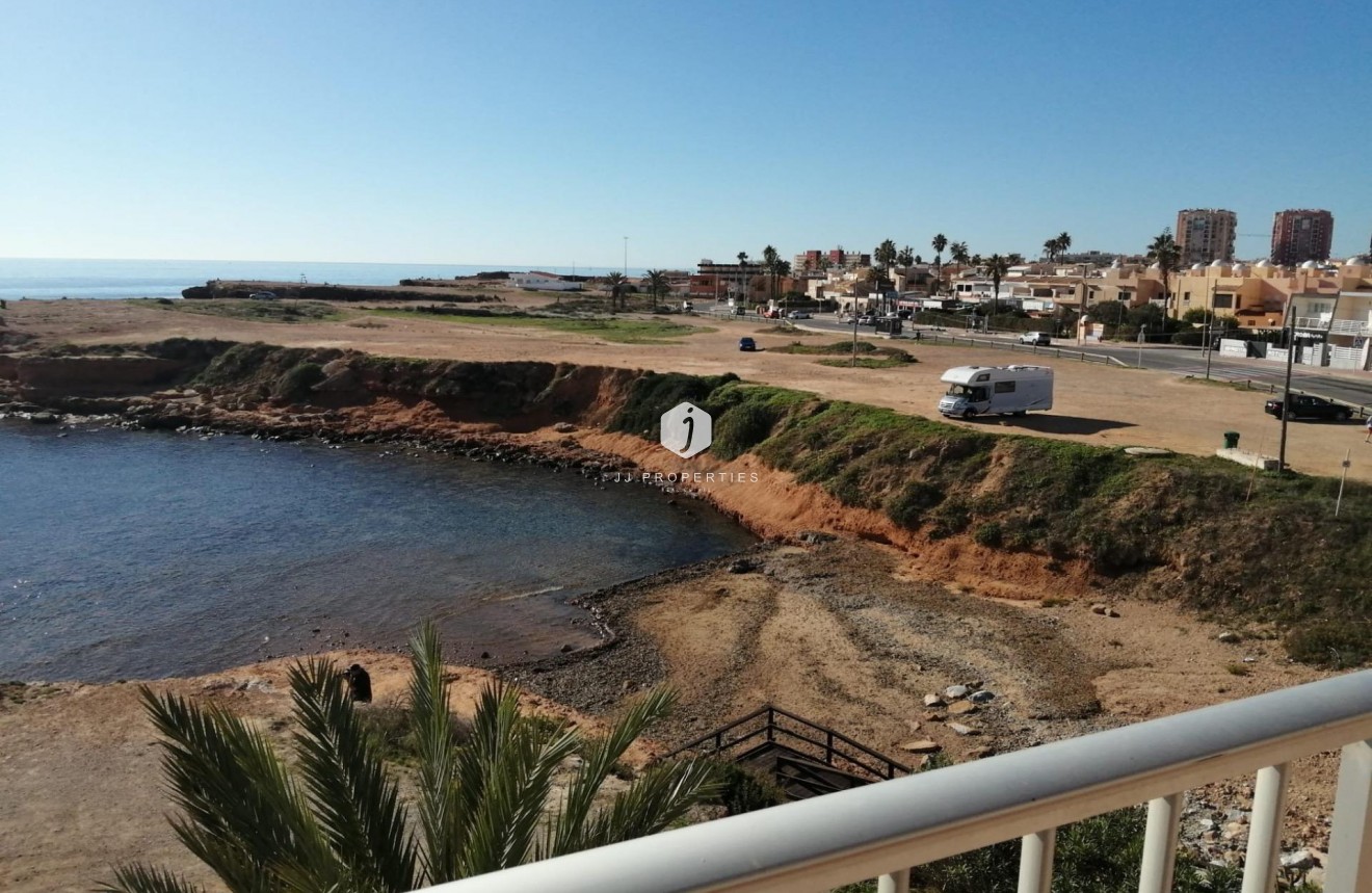 Segunda mano - Apartamento / piso -
Torrevieja - Los Frutales