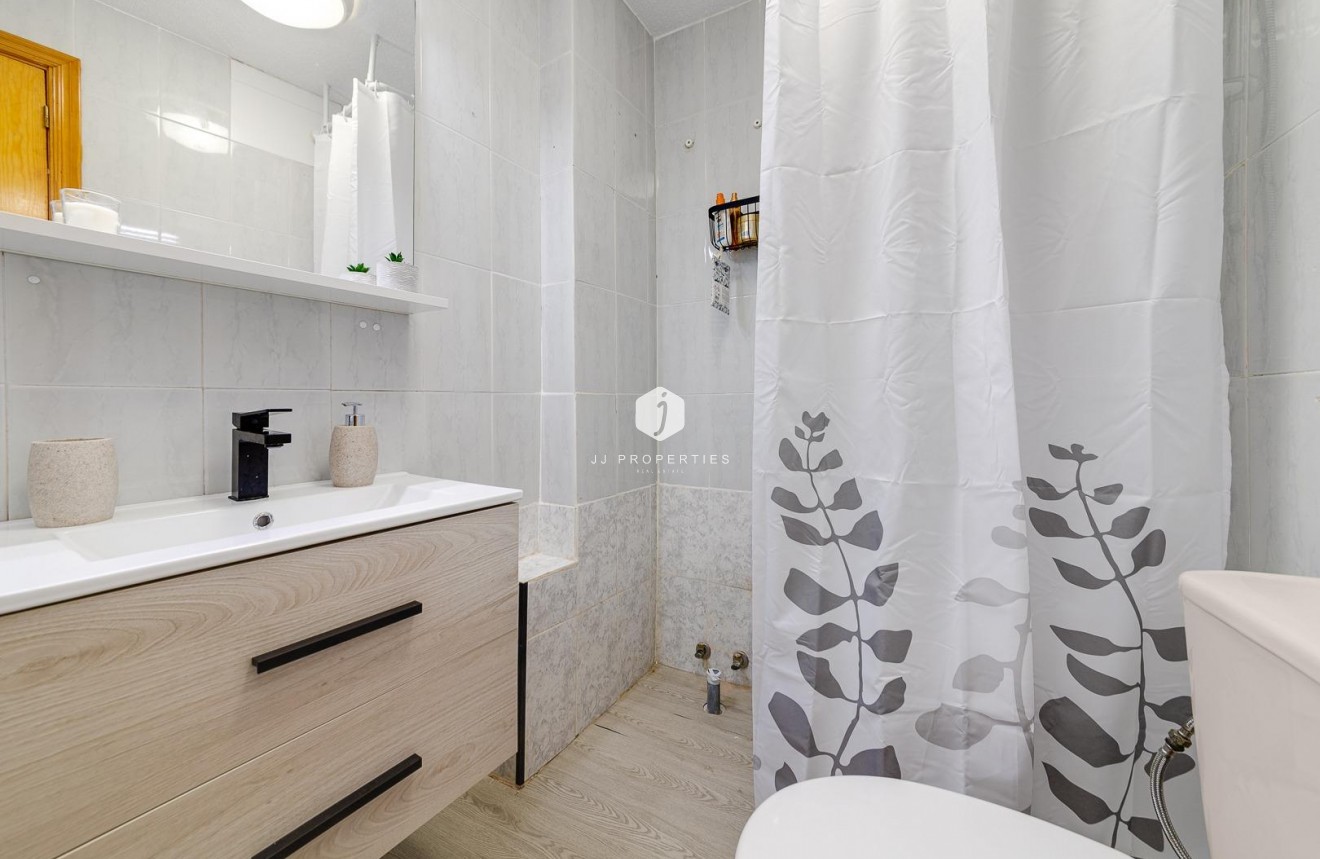 Aus zweiter Hand - Wohnung -
Torrevieja - Centro