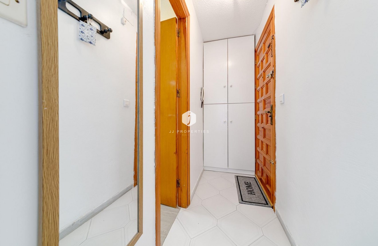 Aus zweiter Hand - Wohnung -
Torrevieja - Centro