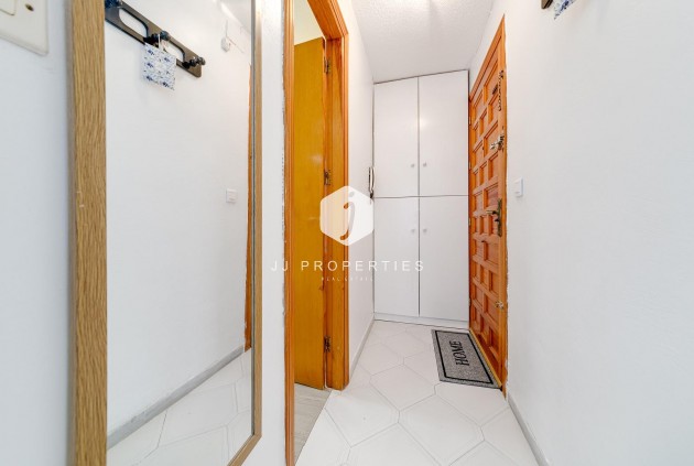 Aus zweiter Hand - Wohnung -
Torrevieja - Centro