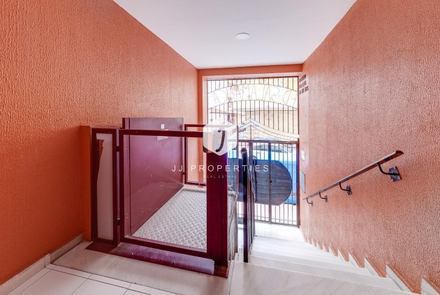 Aus zweiter Hand - Wohnung -
Torrevieja - Centro