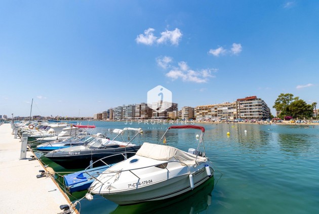 Aus zweiter Hand - Wohnung -
Torrevieja - Centro