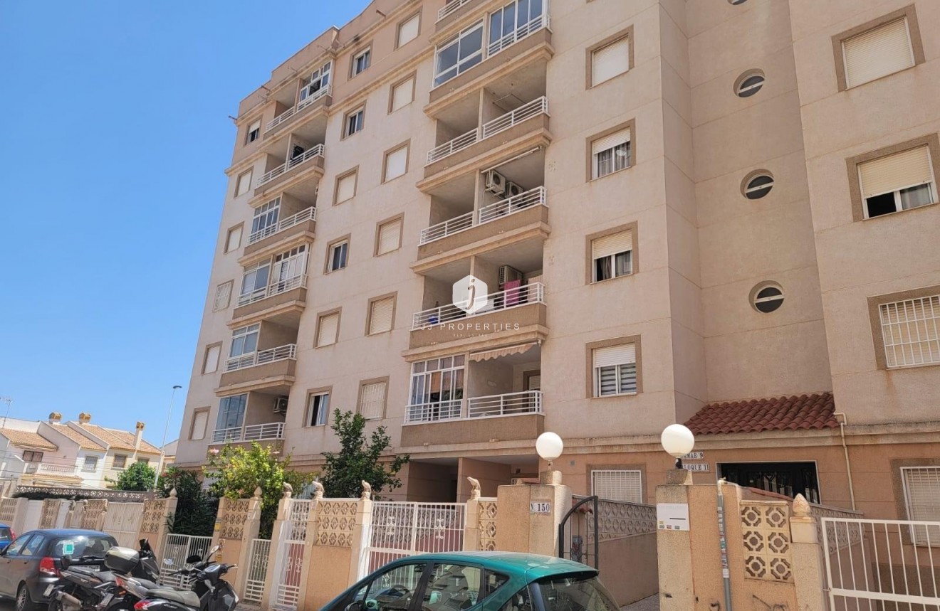 Segunda mano - Apartamento / piso -
Torrevieja - Nueva Torrevieja