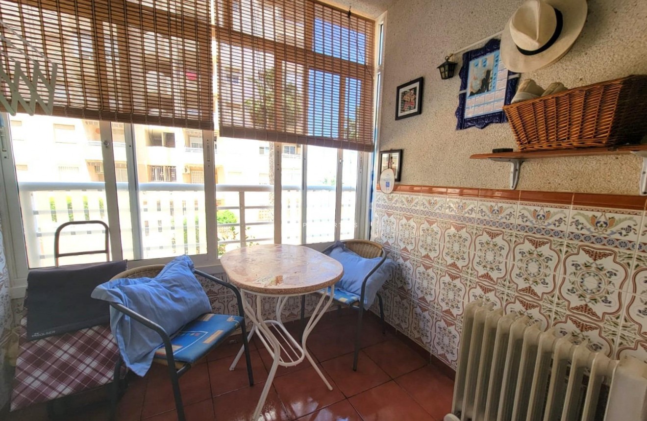 Segunda mano - Apartamento / piso -
Torrevieja - Nueva Torrevieja