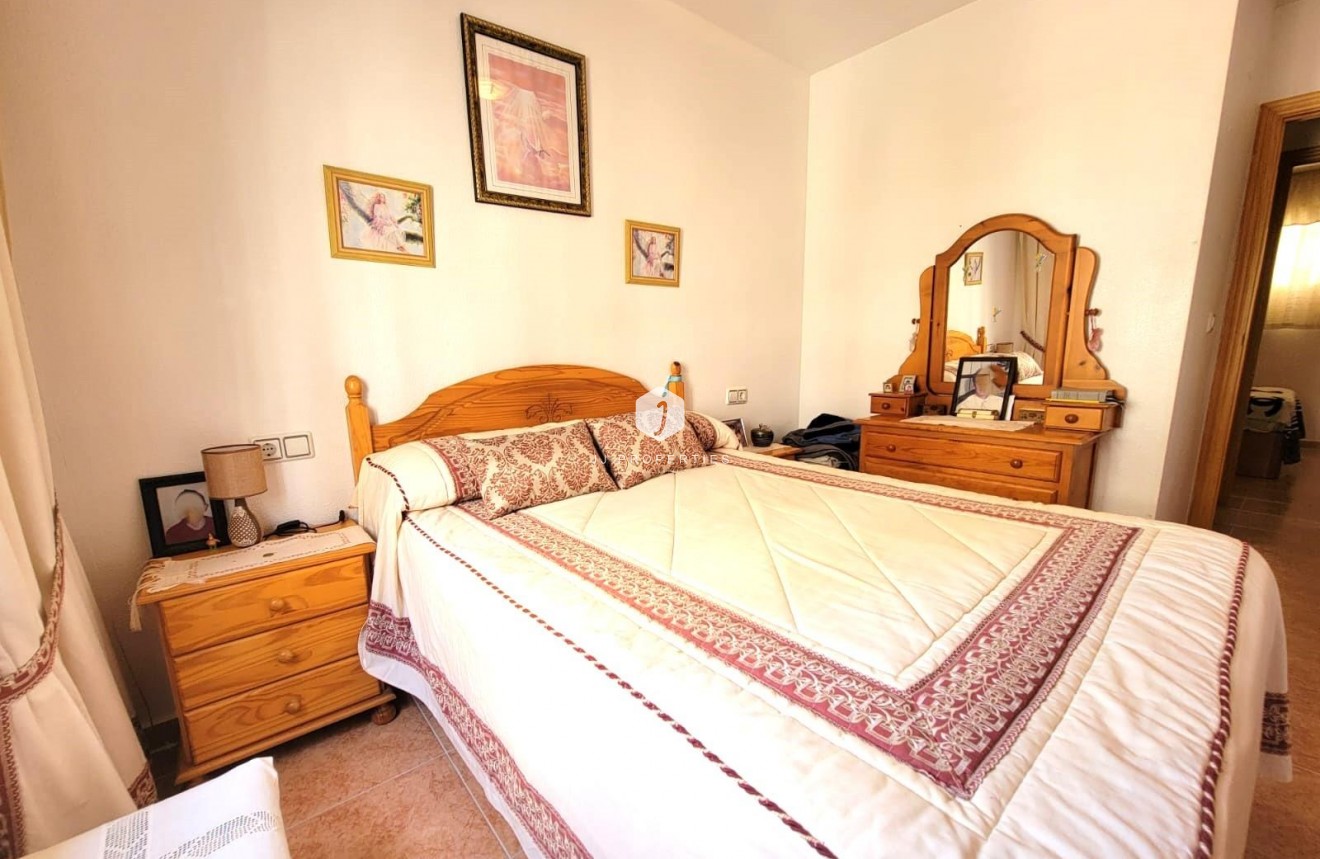 Segunda mano - Apartamento / piso -
Torrevieja - Nueva Torrevieja