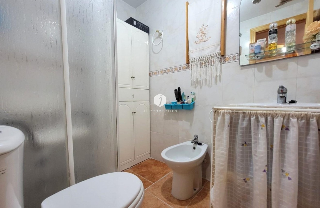 Segunda mano - Apartamento / piso -
Torrevieja - Nueva Torrevieja