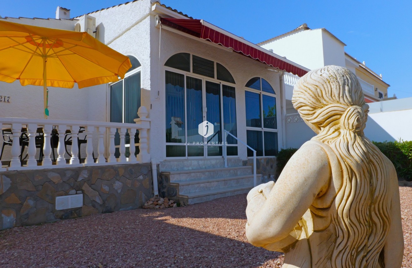 Segunda mano - Villa -
Torrevieja - Costa Blanca