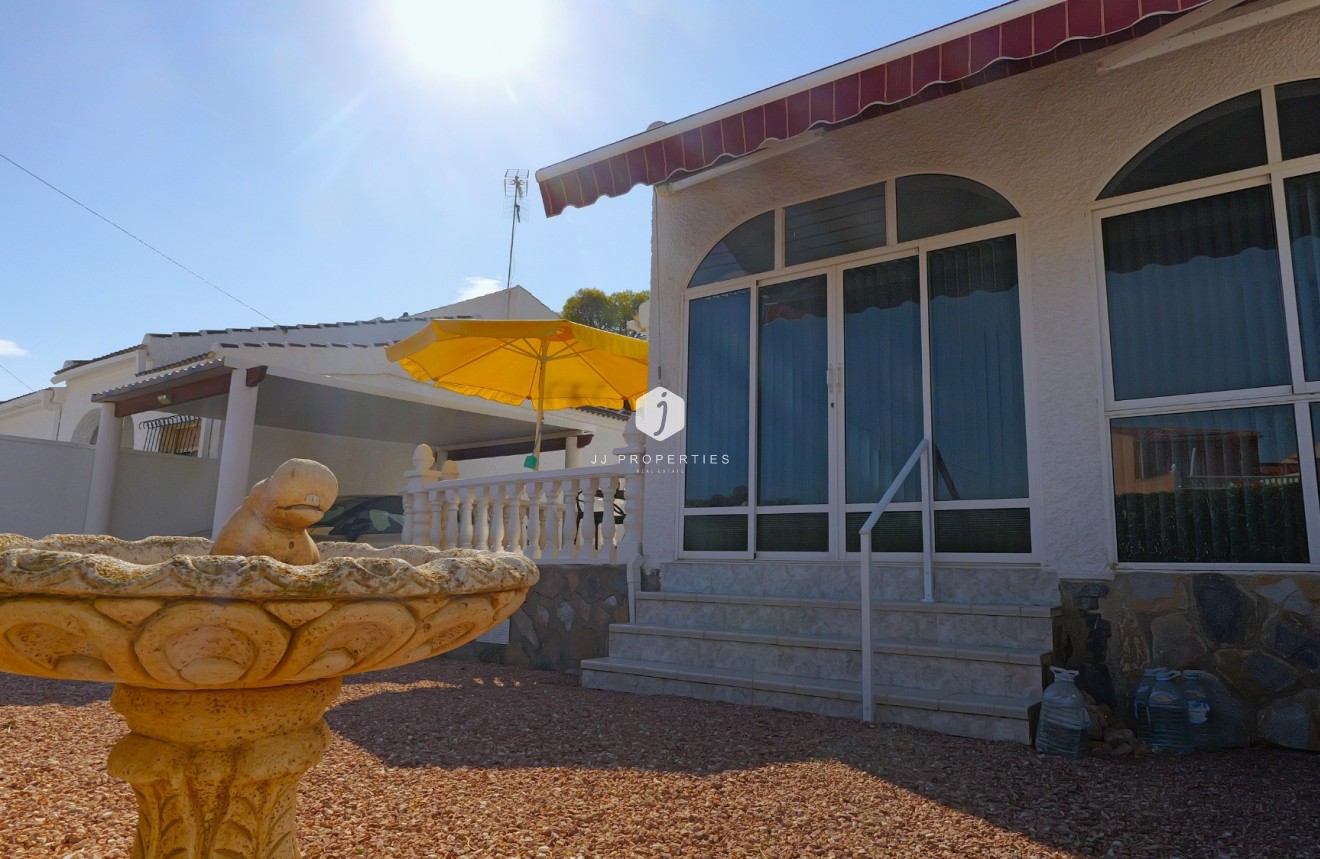 Segunda mano - Villa -
Torrevieja - Costa Blanca