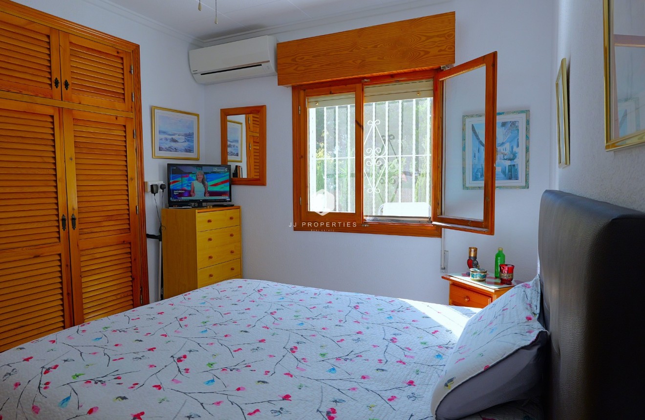 Segunda mano - Villa -
Torrevieja - Costa Blanca