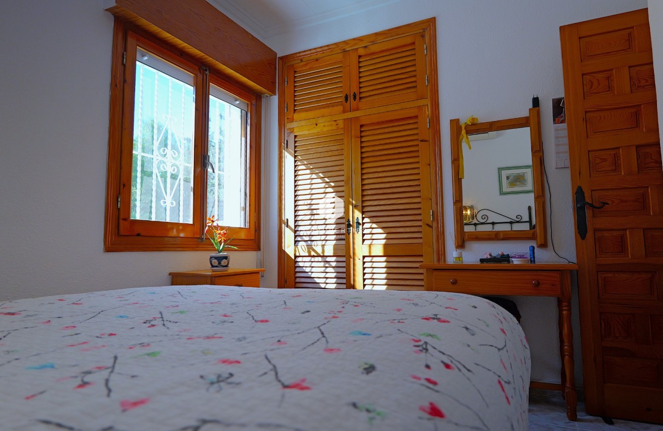 Segunda mano - Villa -
Torrevieja - Costa Blanca