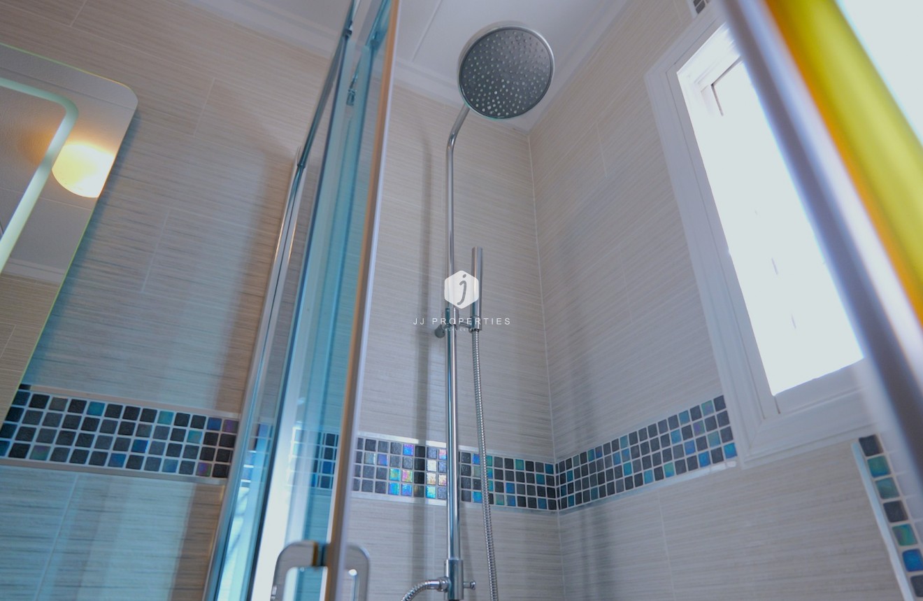 Segunda mano - Villa -
Torrevieja - Costa Blanca