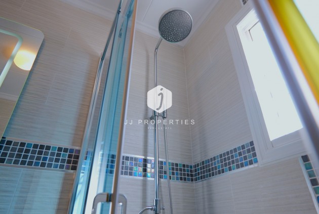 Segunda mano - Villa -
Torrevieja - Costa Blanca