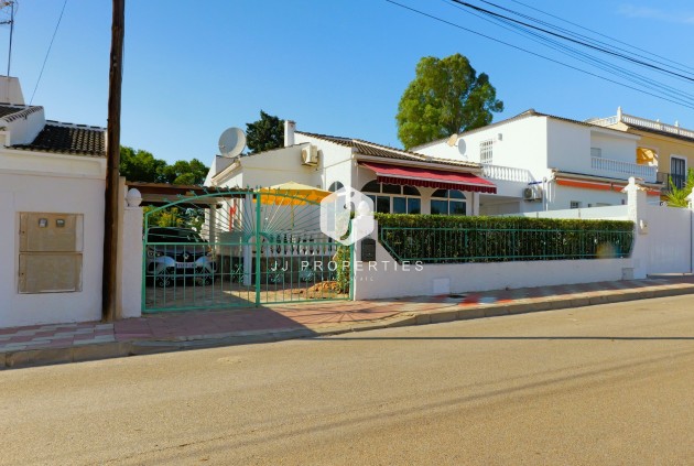 Segunda mano - Villa -
Torrevieja - Costa Blanca