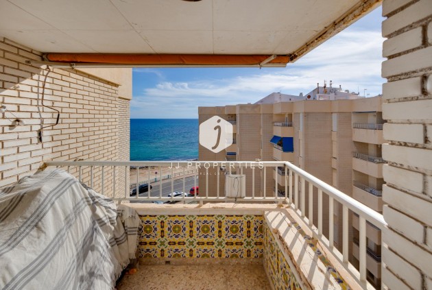 Segunda mano - Apartamento / piso -
Torrevieja - Centro