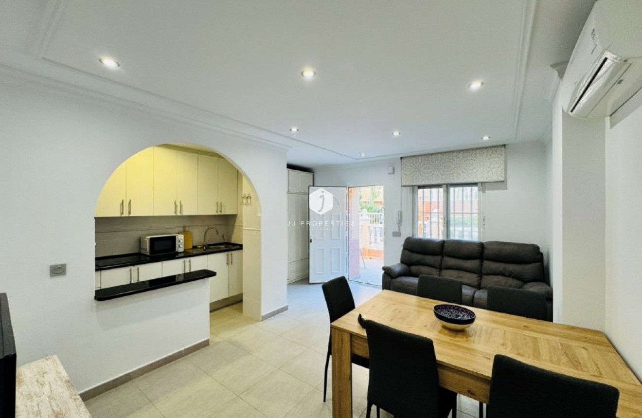 Segunda mano - Apartamento / piso -
La Mata - Costa Blanca