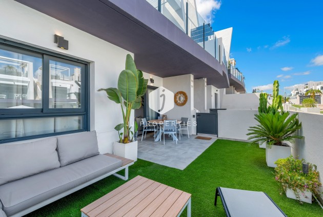 Segunda mano - Apartamento / piso -
San Miguel de Salinas - Inland